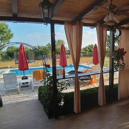 Three-bedroom Holiday In Gornje