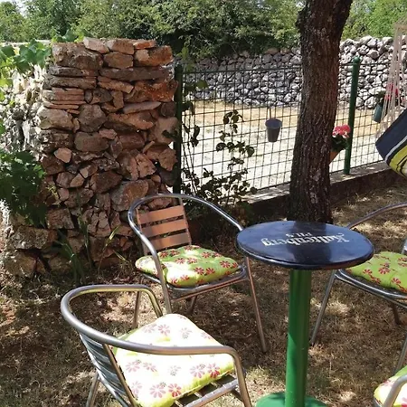 Three-bedroom Holiday In Gornje Holiday home *